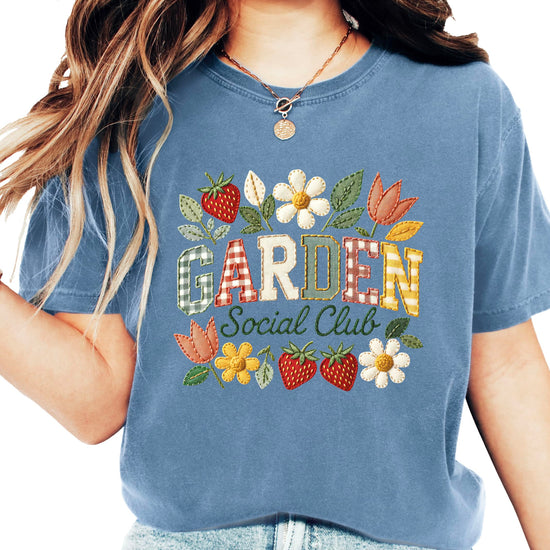 Product details and sizing information for Garden Social Club floral women's shirt