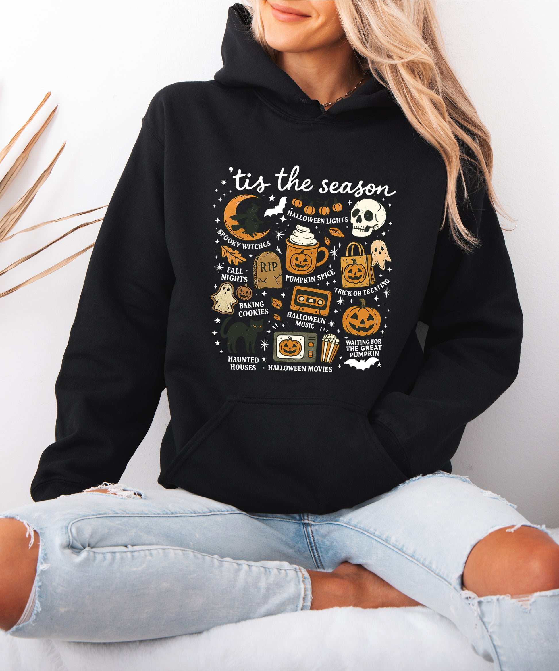 Tis The Season Halloween retro collage hoodie in Black - view 5