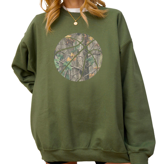 Camo basketball crewneck sweatshirt in Army Green, view 4