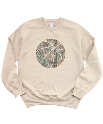Camo basketball crewneck sweatshirt in Sand, view 1