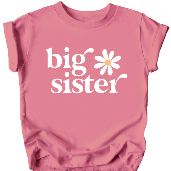 Big Sister Daisy sibling reveal tee for girls in Mauve, detail view