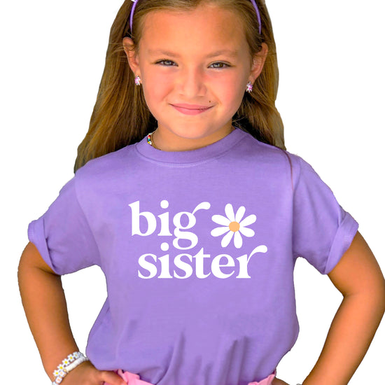 Big Sister Daisy sibling reveal tee for girls in Purple, front view