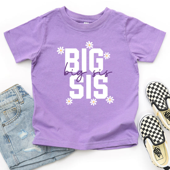 Big Sis Daisies big sister sibling reveal tee - Purple Shirt detail