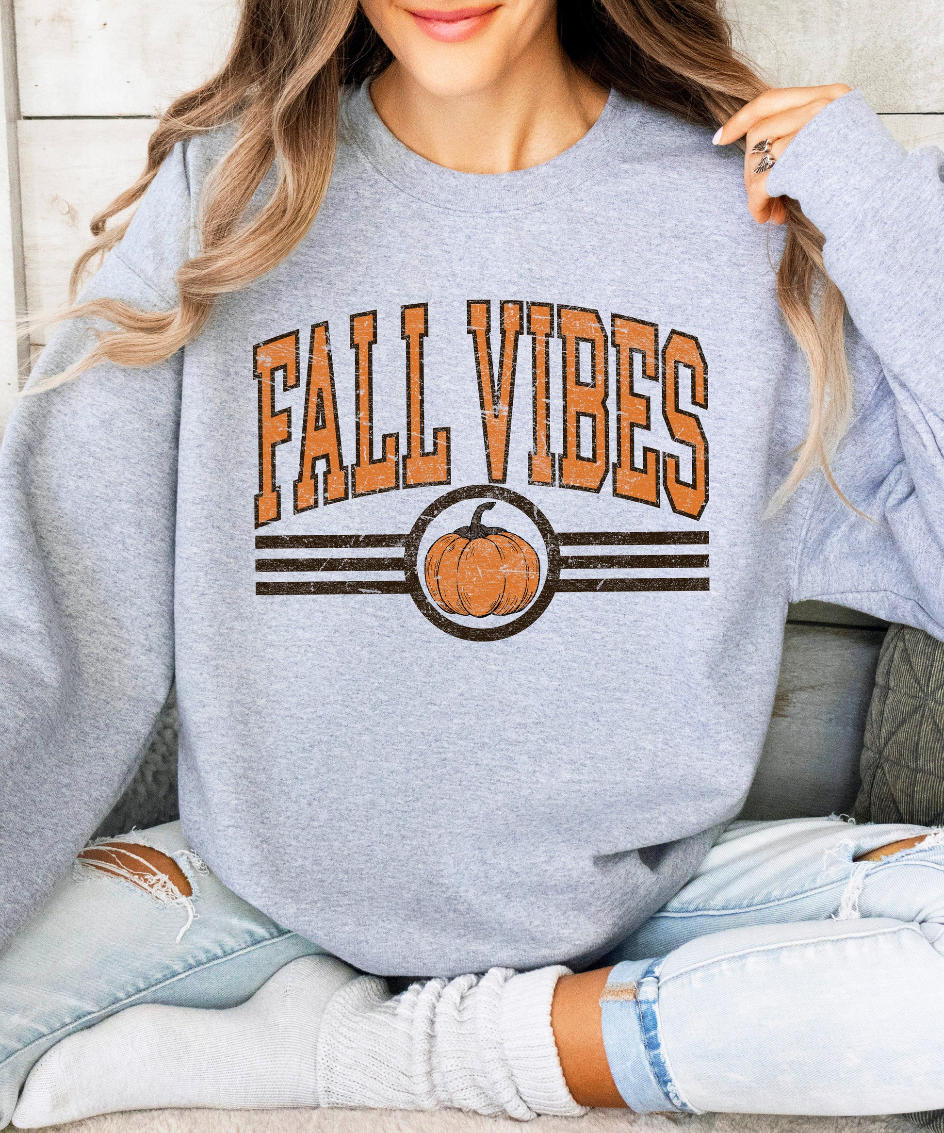 Fall Vibes retro pumpkin graphic crewneck sweatshirt in Gray, close-up texture