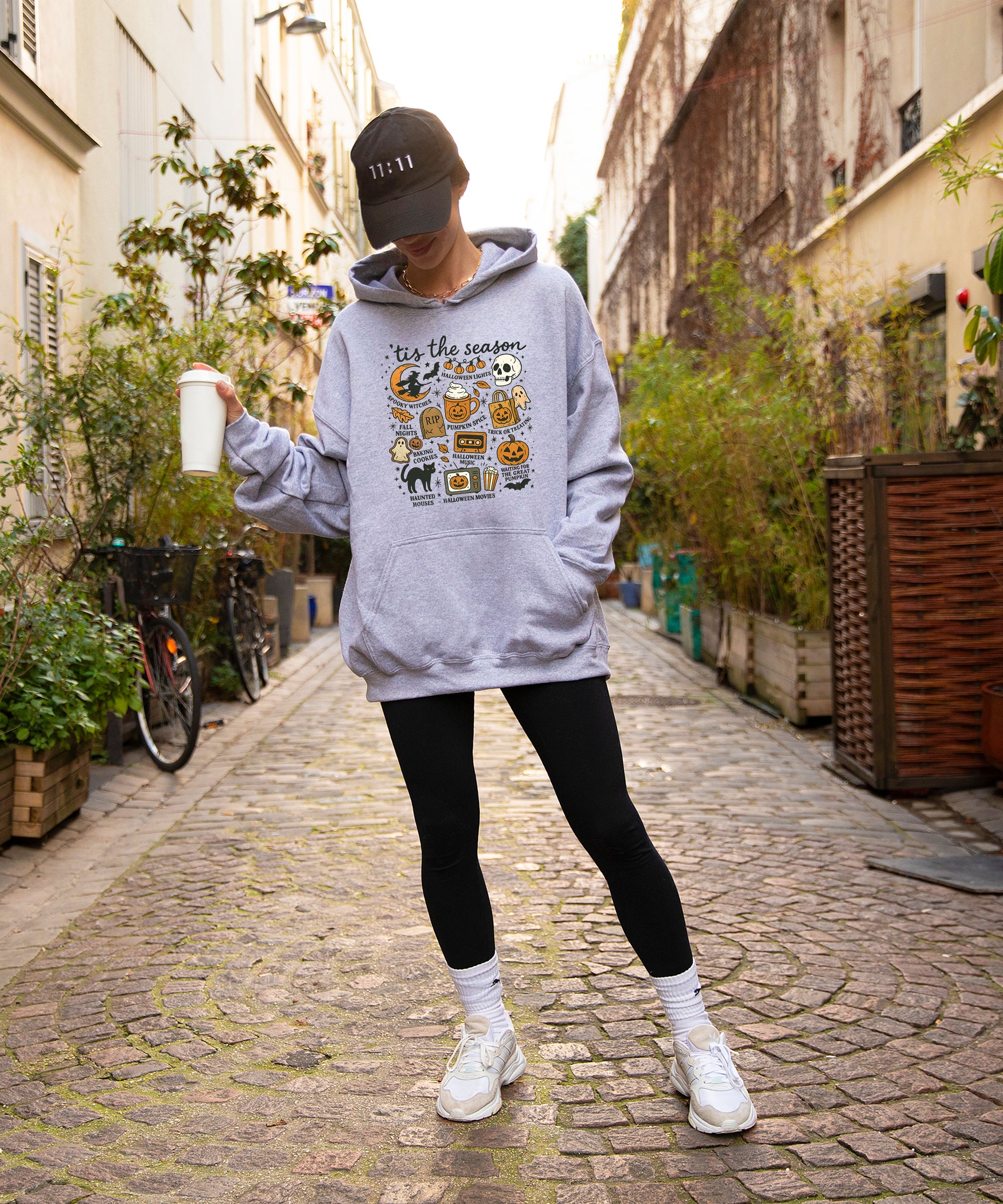 Tis The Season Halloween retro collage hoodie in Gray - view 5
