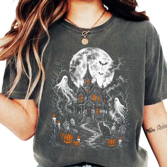 Haunted House Halloween shirt in Pepper, bats and jack-o-lantern graveyard print detail