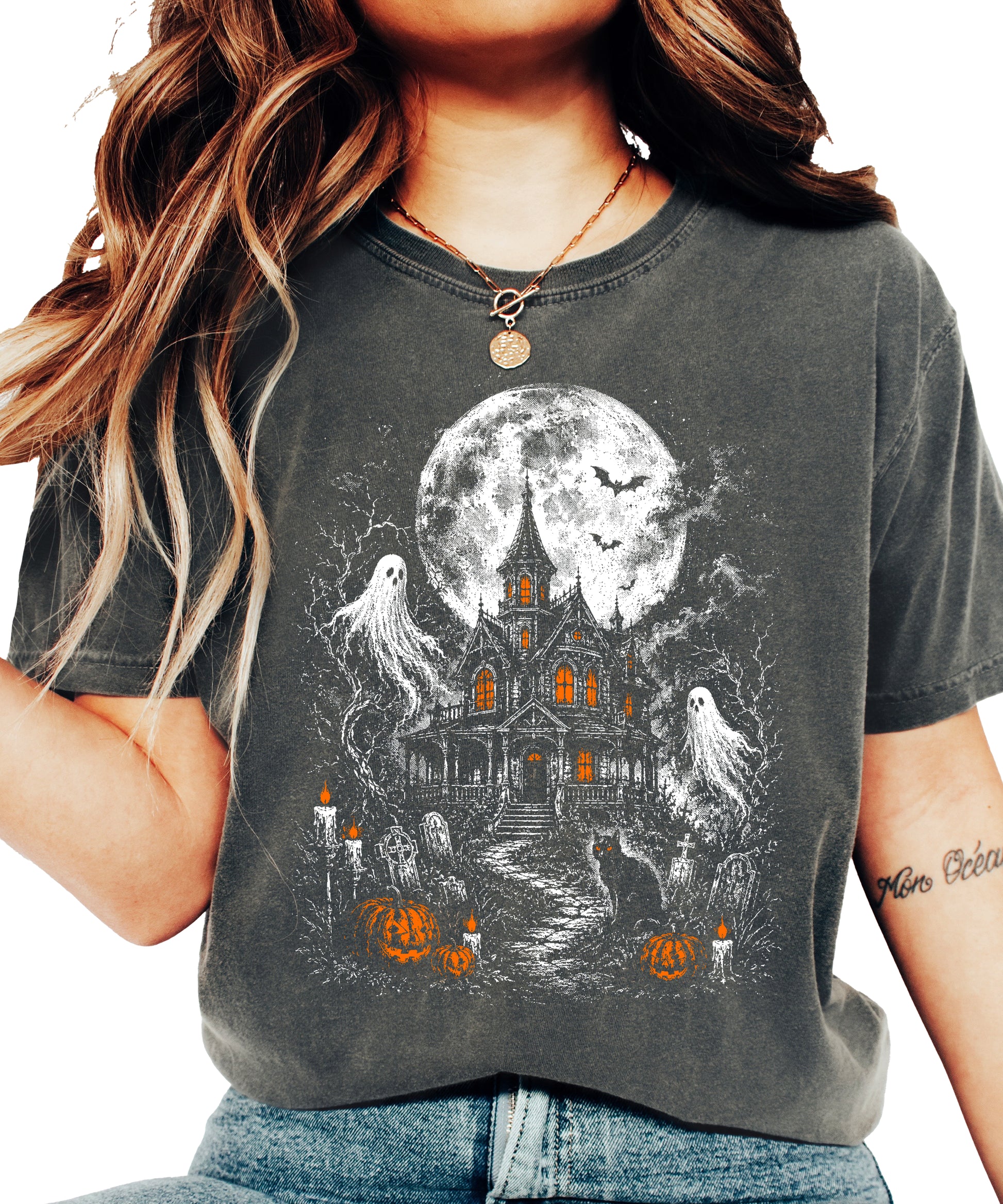 Haunted House Halloween shirt in Pepper, bats and jack-o-lantern graveyard print detail