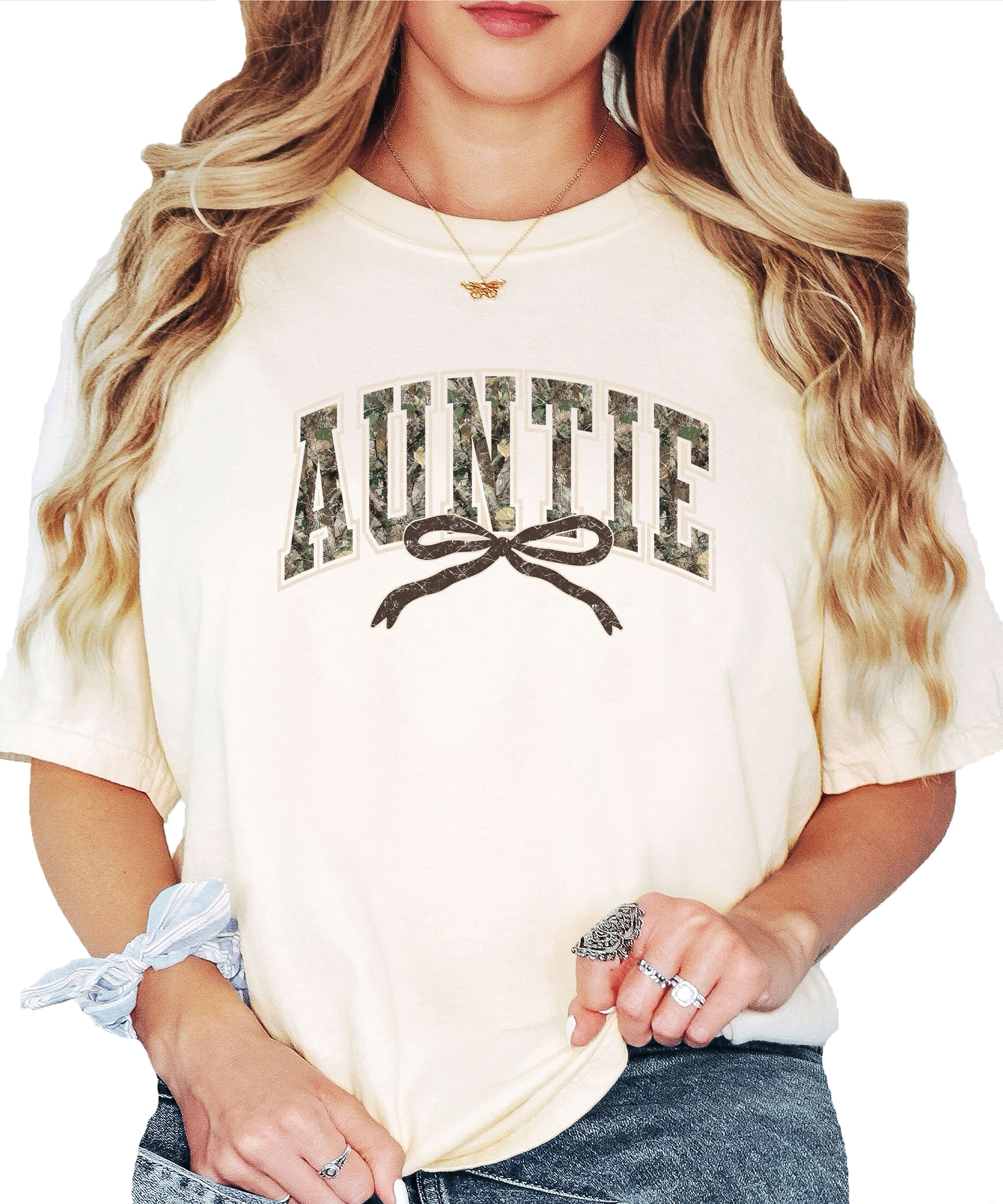 Auntie camo coquette bow t-shirt for women in Ivory, front view