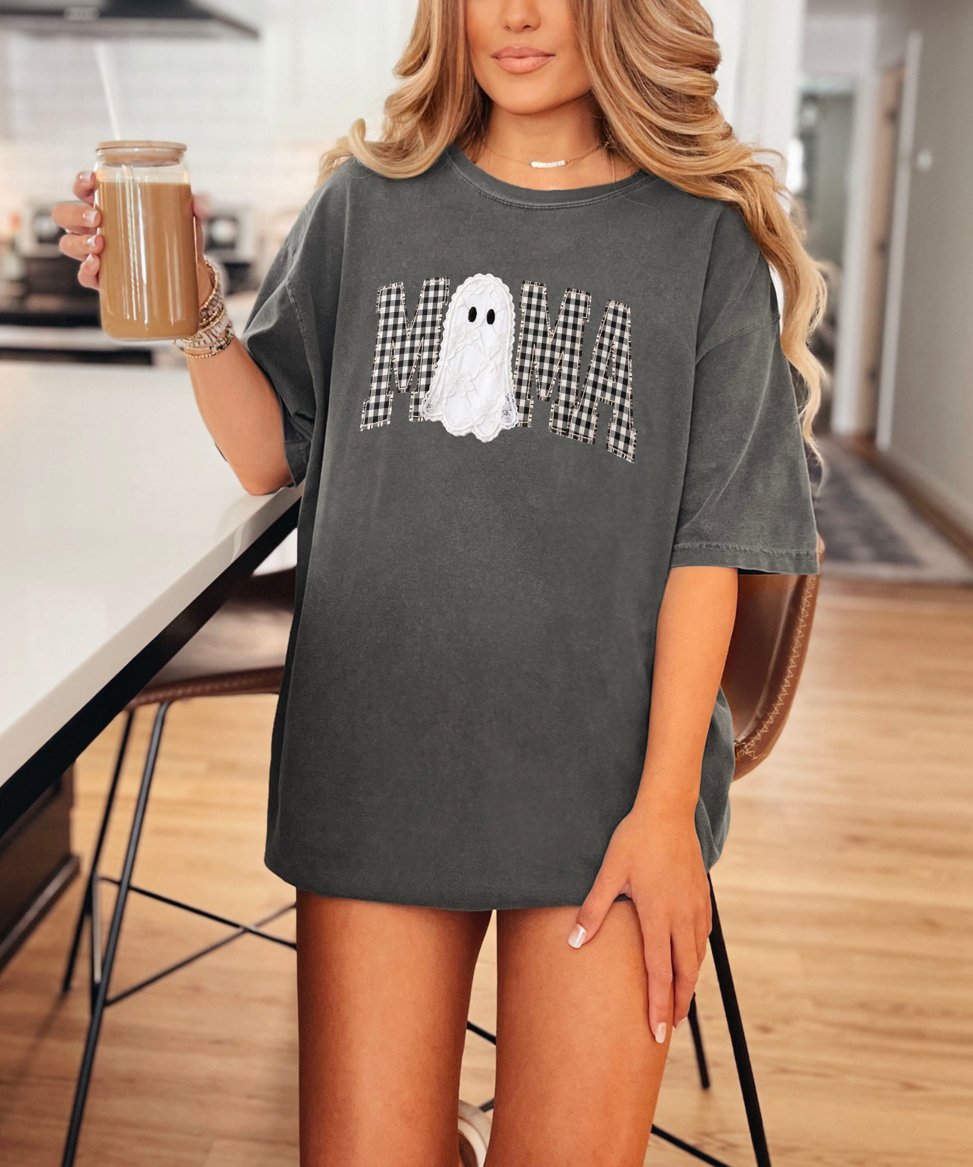 Pepper grey Comfort Colors MAMA ghost Halloween t-shirt, detail view