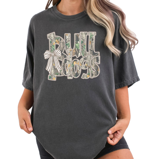 Bulldogs Camo Coquette Bow Comfort Colors tee in Pepper - front view