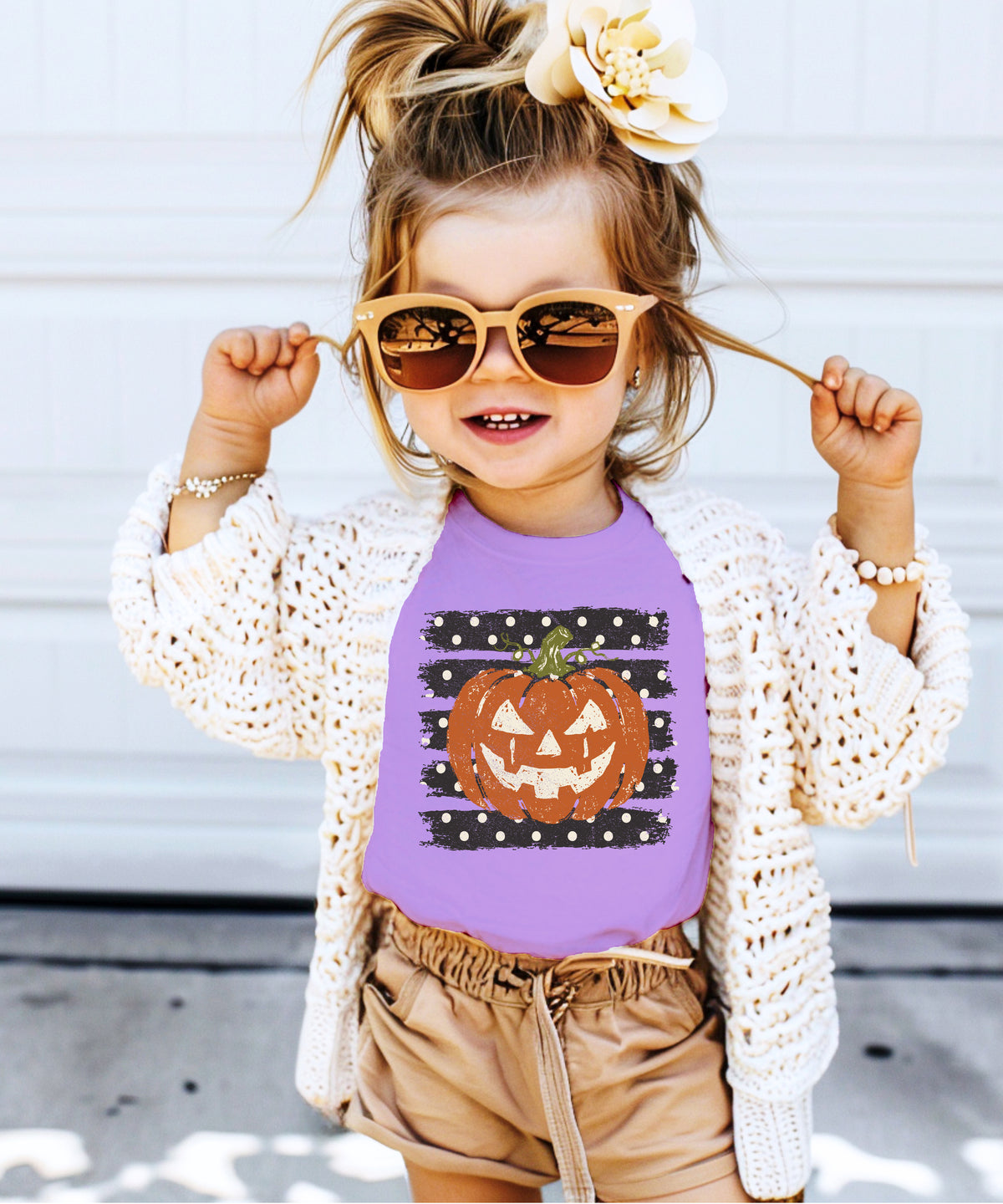 Retro jack-o-lantern pumpkin polka dot Halloween kids tee in Purple, fit and back view