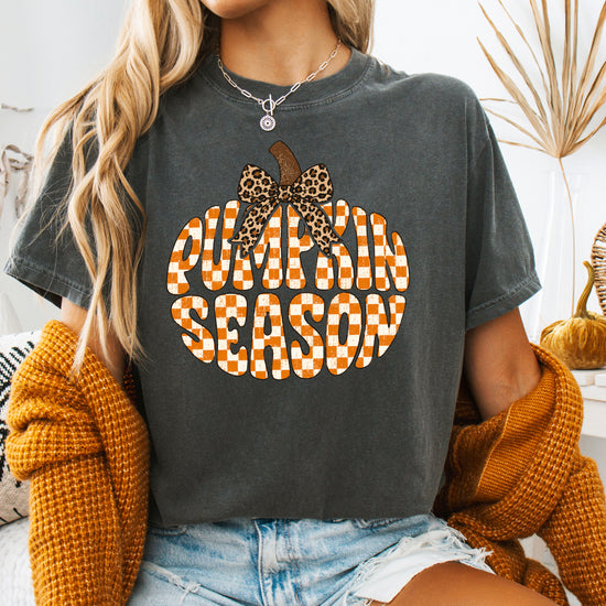 Pumpkin Season checkered pumpkin with leopard bow graphic tee in Pepper, Comfort Colors 1717 womens fall t-shirt, back view
