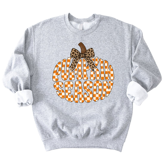 Gray Pumpkin Season checkered pumpkin leopard bow crewneck sweatshirt for women, design close-up