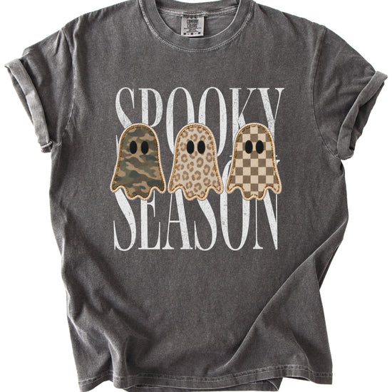 Spooky Season three ghosts Halloween graphic tee in Pepper, styled view