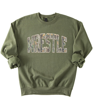 Olive Loves Apple Camo Wrestle Unisex Sweatshirt Camouflage Wrestling Crewneck for Adults, Teens & Kids