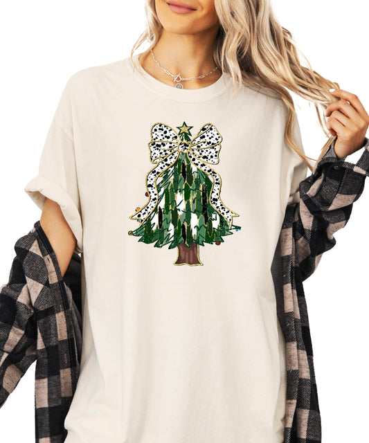 Front view of Christmas tree dalmatian bow holiday graphic tee on ivory shirt for women and teens