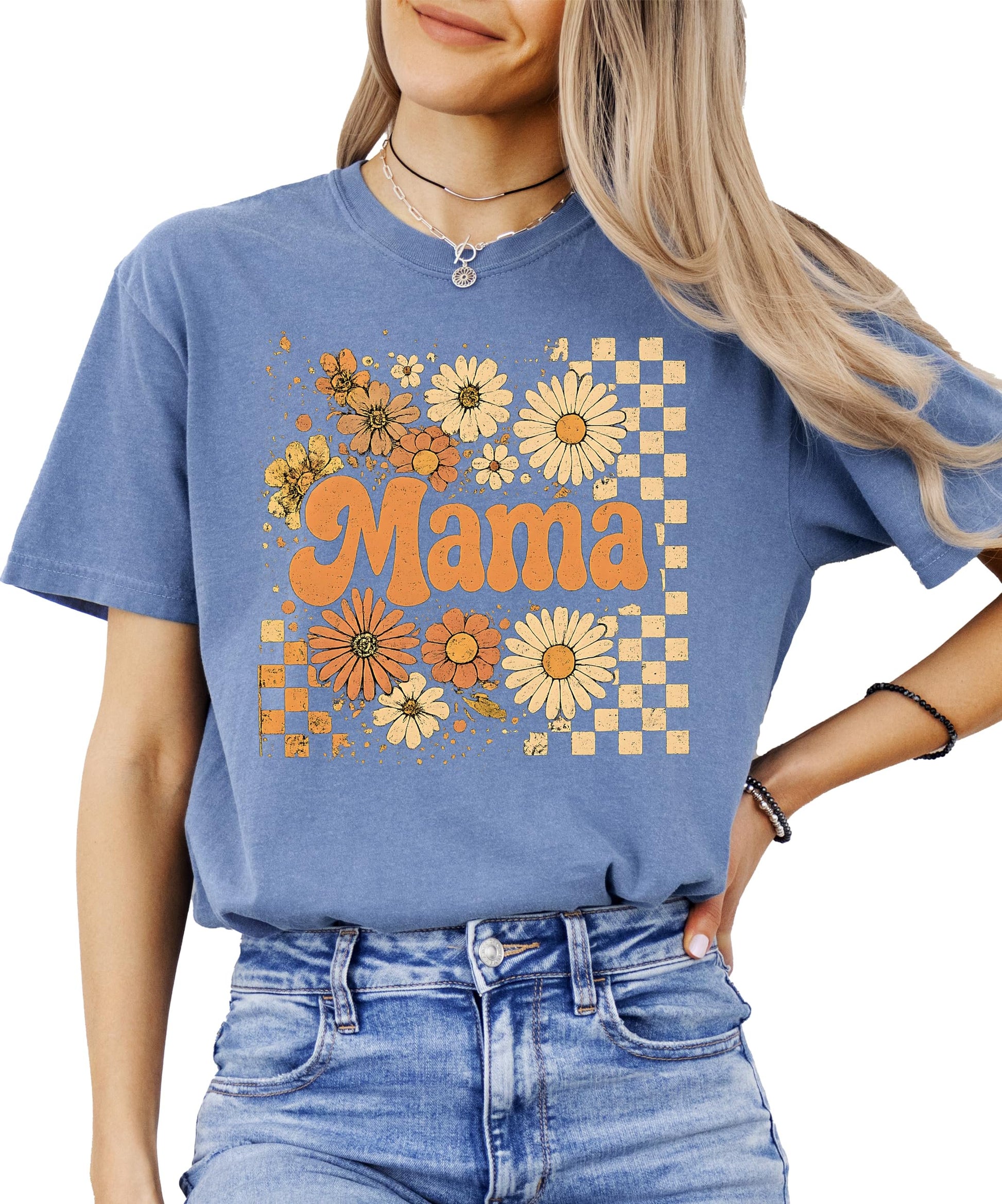 Trendy mama fall shirt with sunflower and checkered pattern design on women's tee