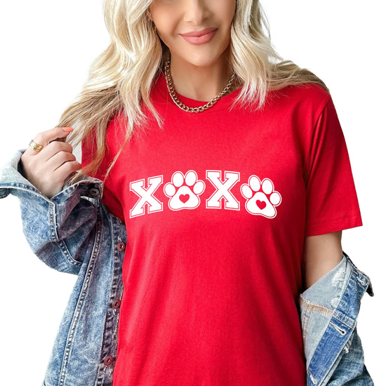 Animal lover XOXO pawprint Valentine's Day graphic tee from Olive Loves Apple