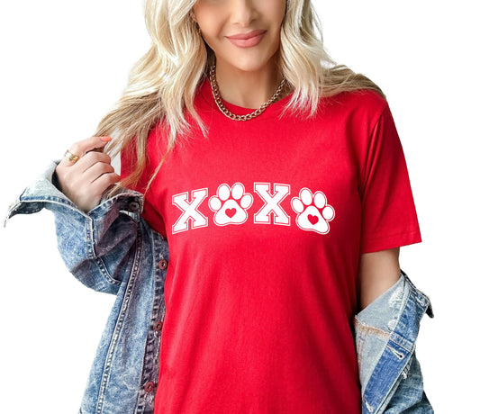 Animal lover XOXO pawprint Valentine's Day graphic tee from Olive Loves Apple