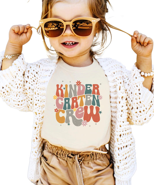 Olive Loves Apple Retro Kindergarten Shirt for Toddlers, Youth and Women Cute Flower Trendy School Tee for Adults and Kids
