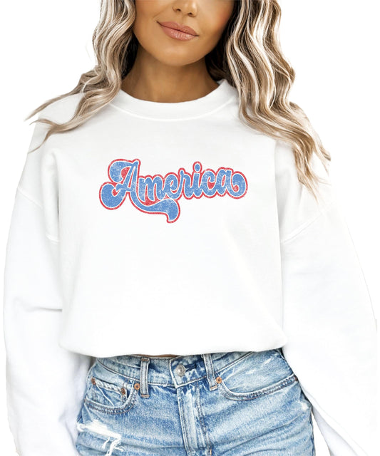 Olive Loves Apple Retro America Sweatshirt for Women, Teens & Girls Red White and Blue Patriotic Sweater
