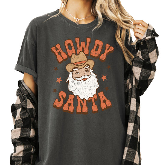 Seafoam green Howdy Santa western Christmas graphic tee for women featuring Santa in a cowboy hat